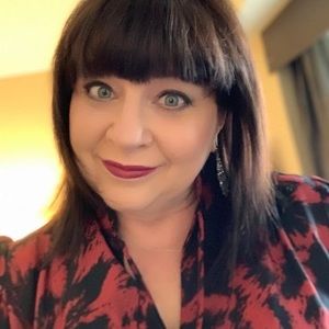 Meet your Posher, Pamela